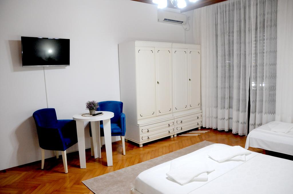 Guest House Smajlaga ウルツィニ エクステリア 写真